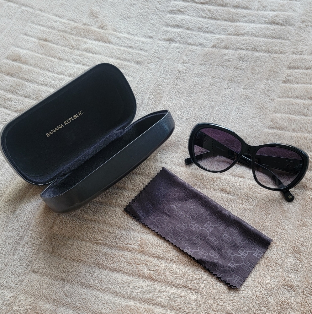 Banana Republic Sunglasses